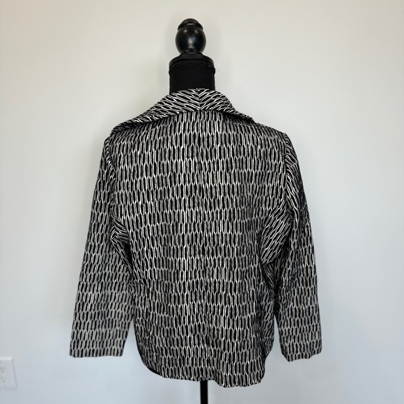 Deborah Parker Black and White Button Up Blazer (Medium) - Picture 5 of 7